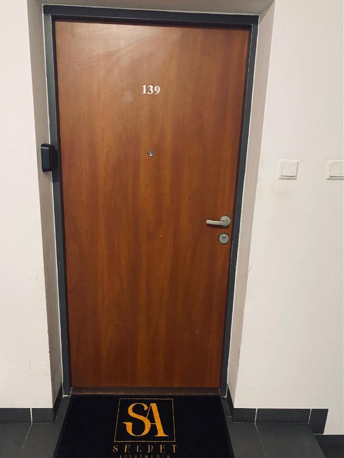 Secret Apartments Chelmska 55M2 바르샤바 외부 사진