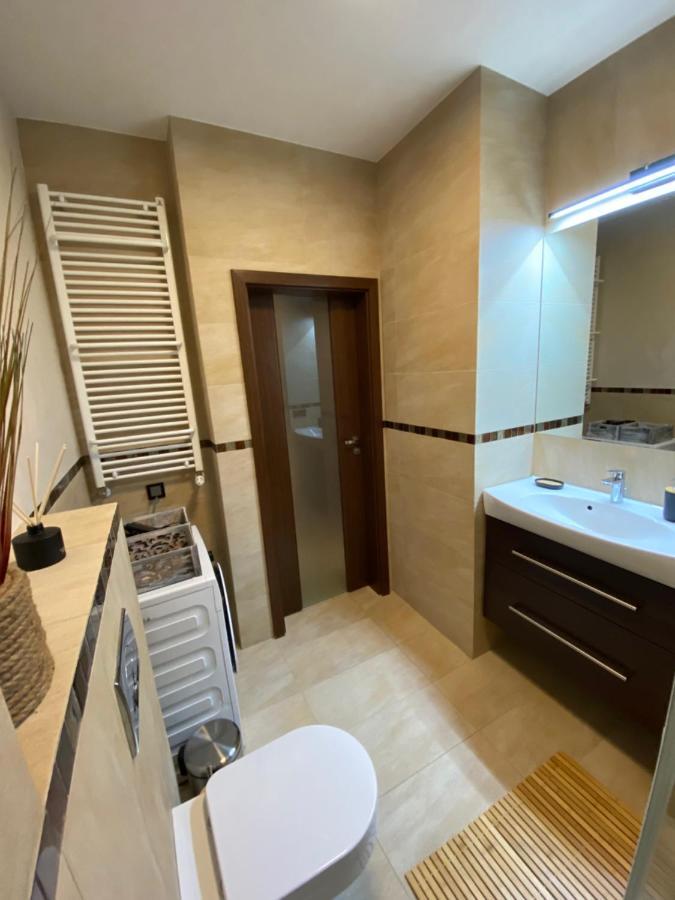 Secret Apartments Chelmska 55M2 바르샤바 외부 사진