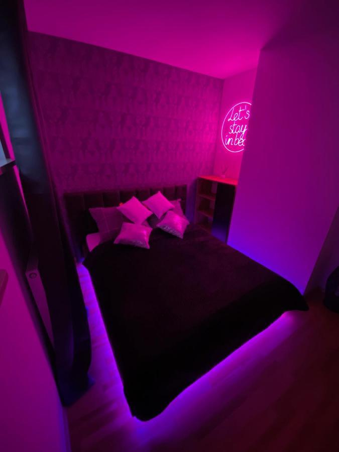 Secret Apartments Chelmska 55M2 바르샤바 외부 사진