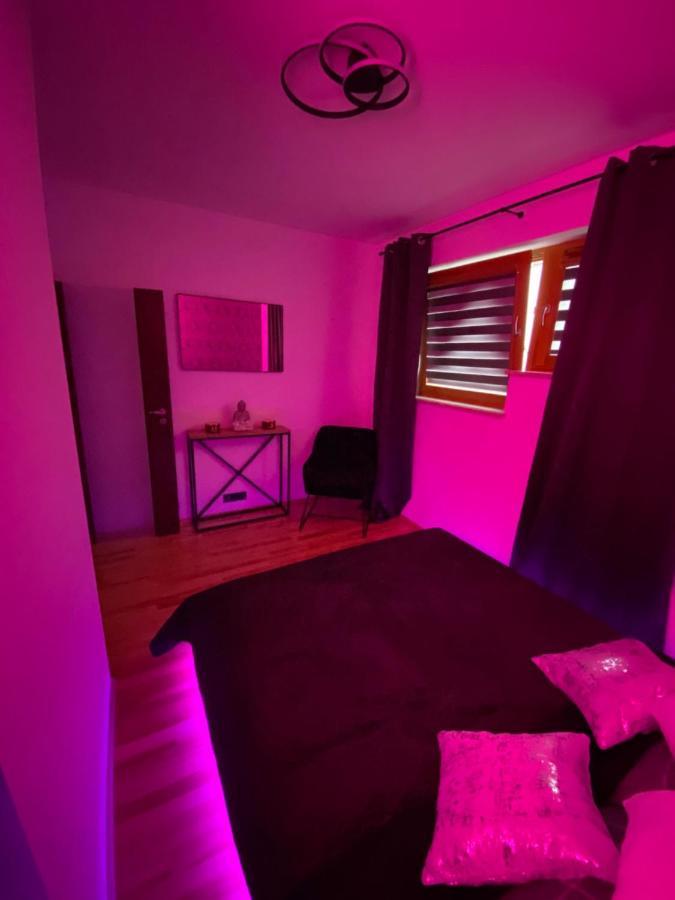 Secret Apartments Chelmska 55M2 바르샤바 외부 사진