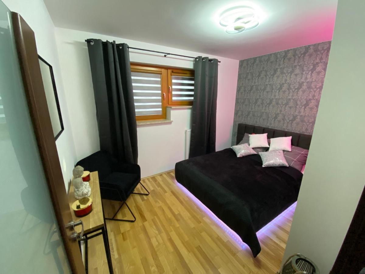 Secret Apartments Chelmska 55M2 바르샤바 외부 사진