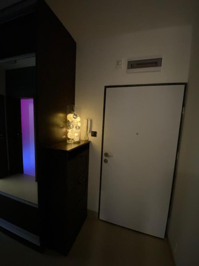 Secret Apartments Chelmska 55M2 바르샤바 외부 사진