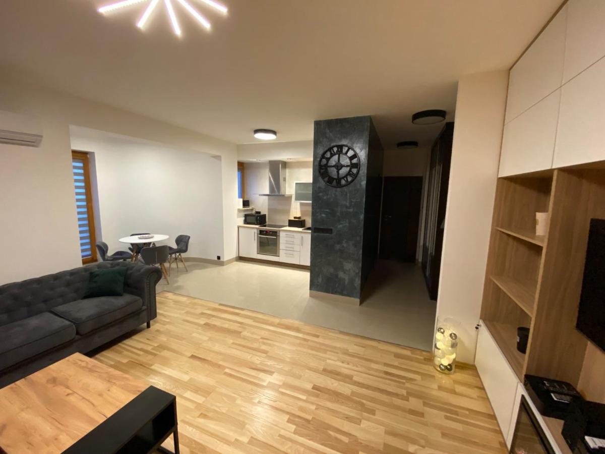 Secret Apartments Chelmska 55M2 바르샤바 외부 사진