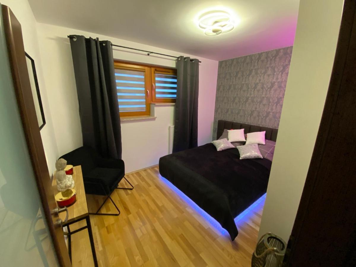 Secret Apartments Chelmska 55M2 바르샤바 외부 사진
