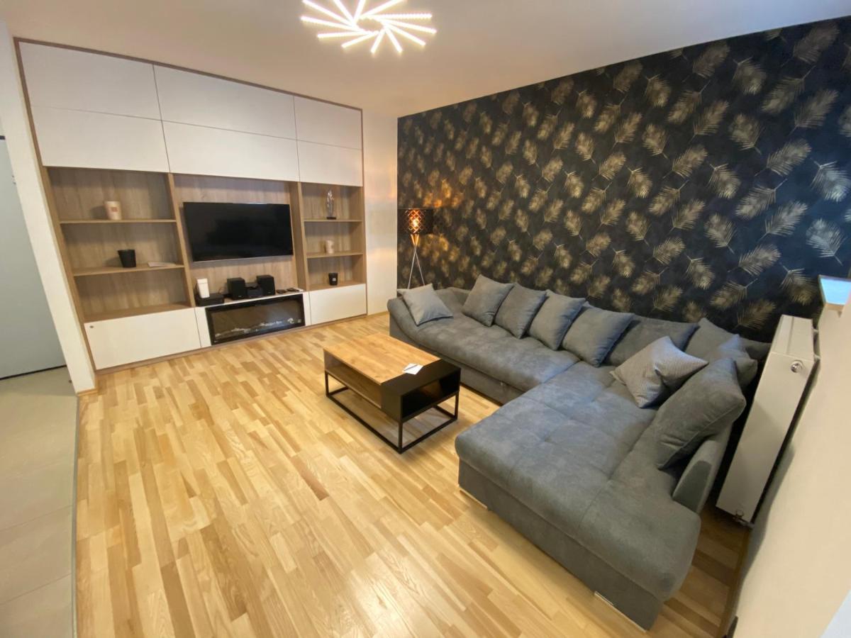 Secret Apartments Chelmska 55M2 바르샤바 외부 사진