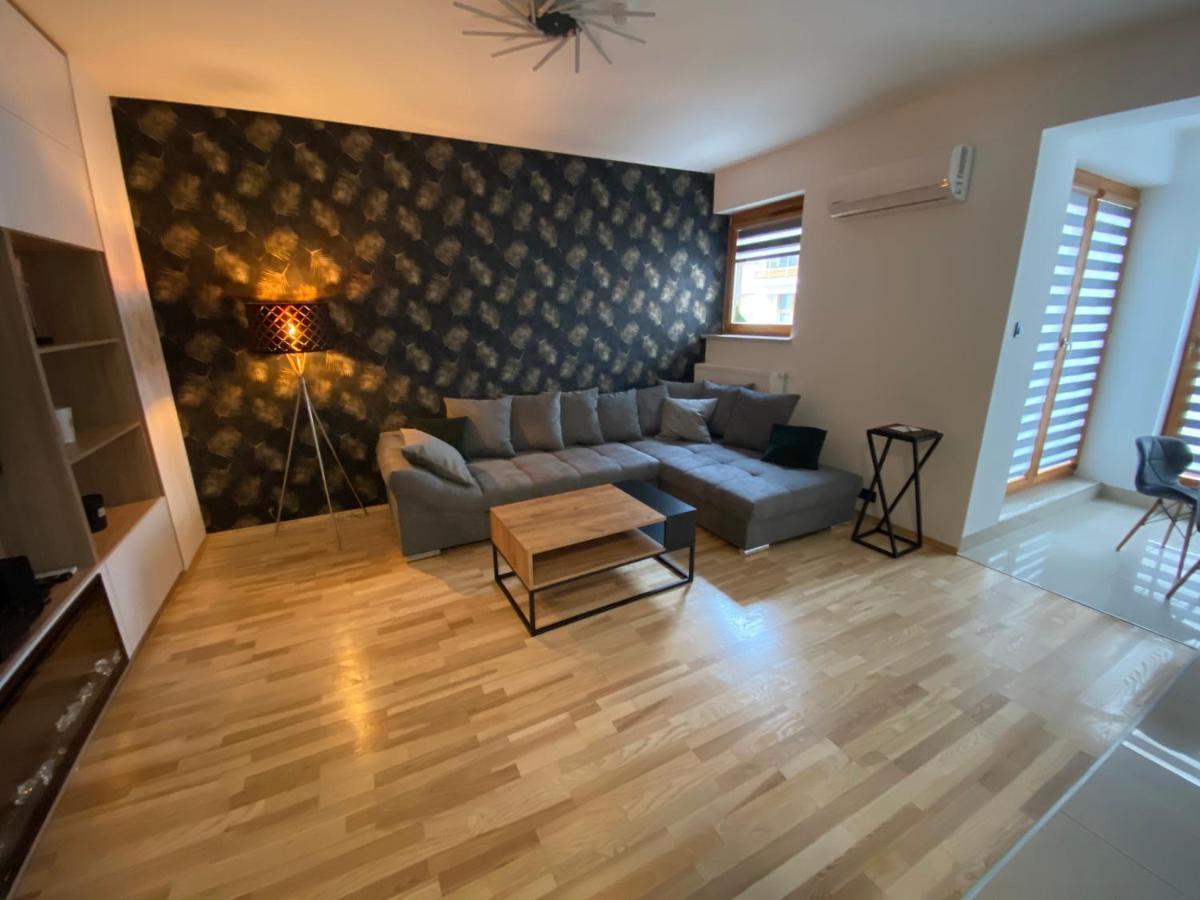 Secret Apartments Chelmska 55M2 바르샤바 외부 사진